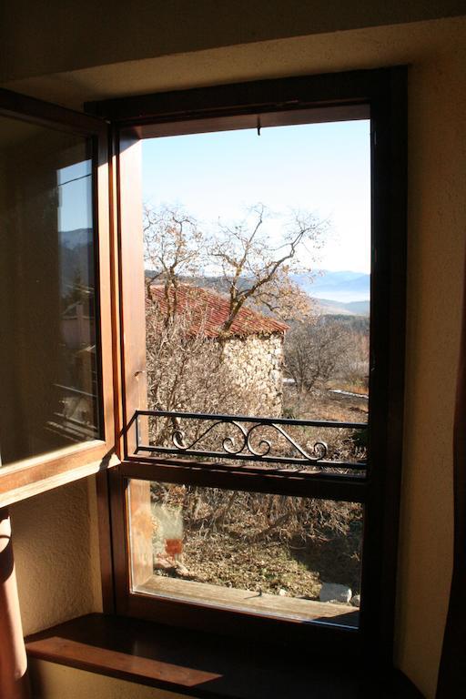 Отель Fonda Ca L'Abel Льес Номер фото